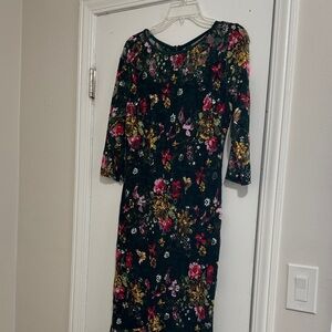 Chic Floral Long Sleeve Dress in Black and Red